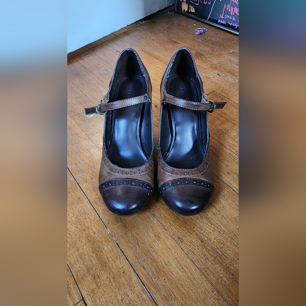 Vintage Mary Jane color blocked heels